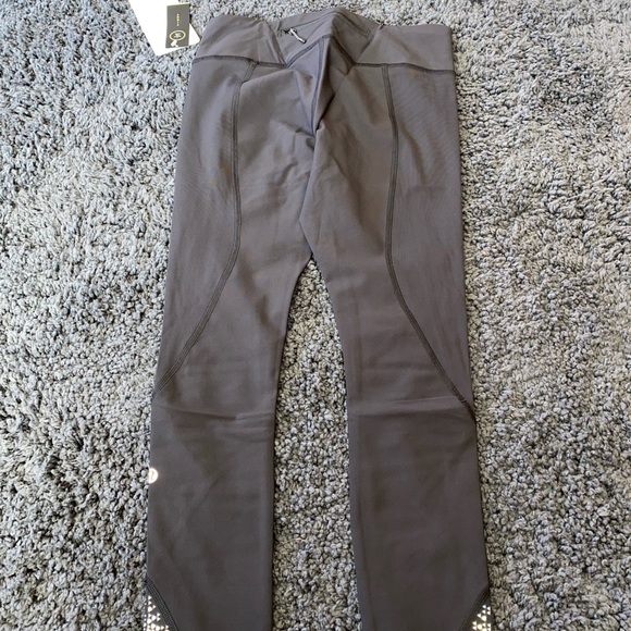 Lululemon leggings size 6 - Picture 3 of 7